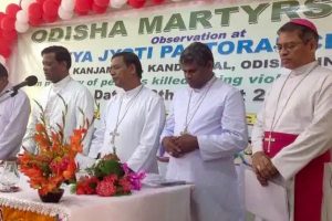 Des évêques indiens rendent hommage aux martyrs de Kandhamal, en 2016 dans l’État d’Odisha, à l’occasion d’une « journée des martyrs » célébrée le 30 août.