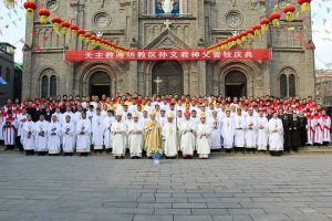 Asianews ; Conférence des évêques de Chine / Ucanews