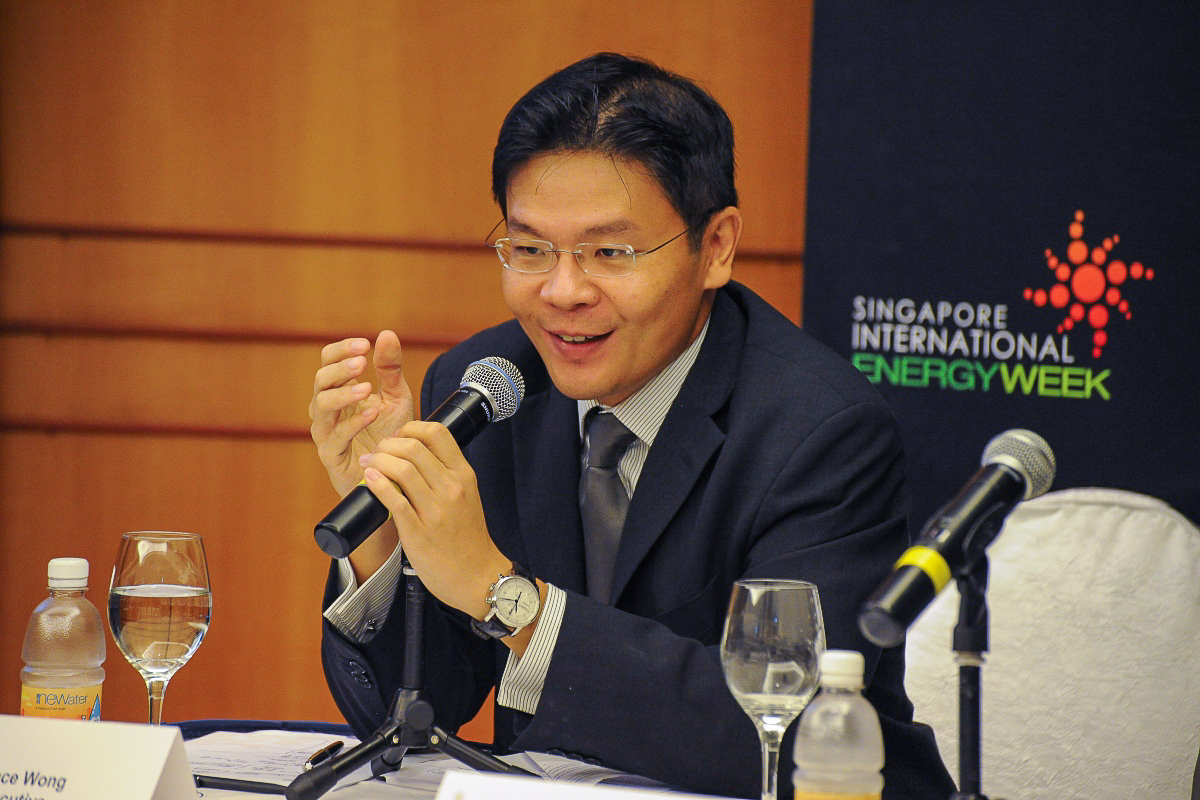 La passation de pouvoir entre Lee Hsien Loong et Lawrence Wong (ici en 2010) a eu lieu le mercredi 15 mai.