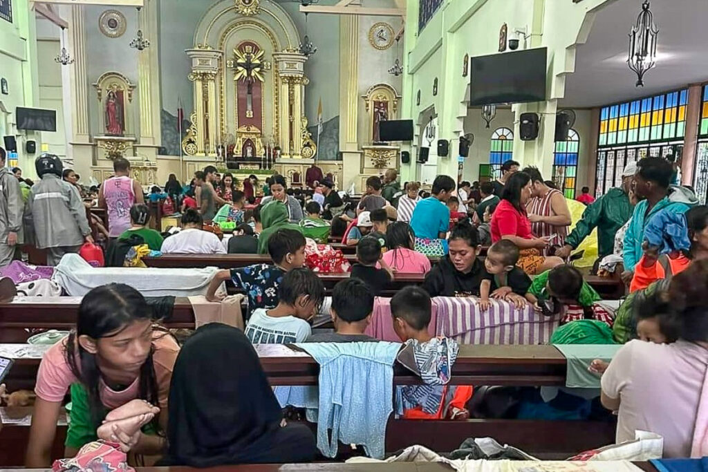 Plusieurs églises du diocèse de Novaliches (Grand Manille) ont ouvert leurs portes comme centres d’évacuation au passage du typhon Gaemi.