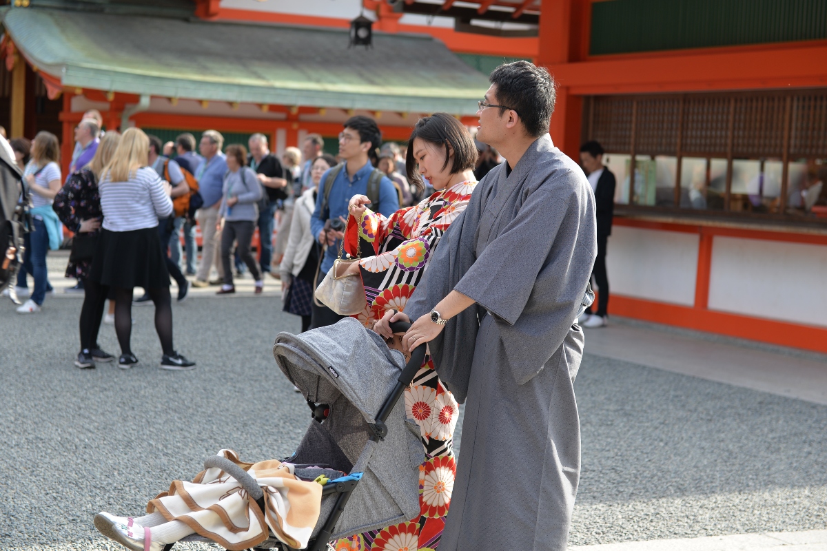 Une famille japonaise à Kyoto, Japon, printemps 2019.