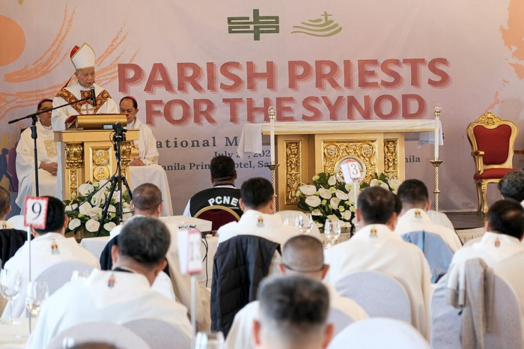 Le cardinal Jose Advincula, le 29 juillet à Manille lors de la messe d’ouverture d’une rencontre nationale des curés de paroisse.