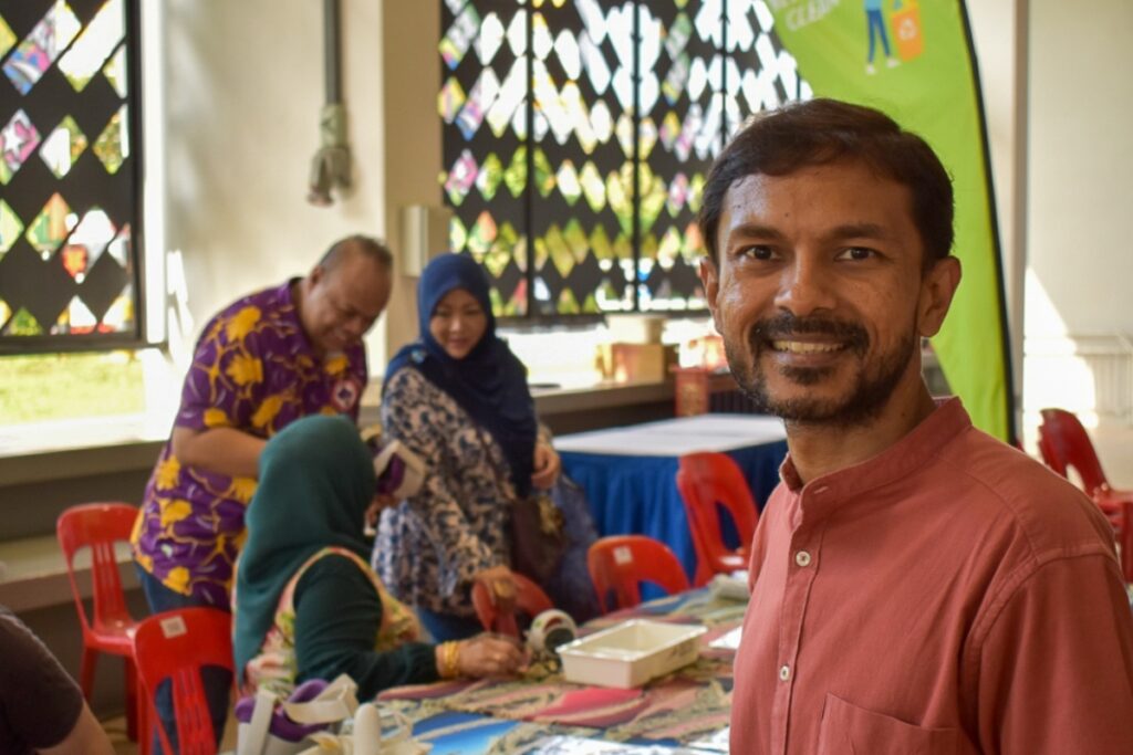 Basil Kannangara, catholique singapourien, fondateur de l’organisation Being Bridges.