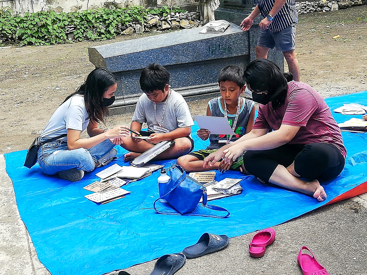 Durant les Universités Populaires, les volontaires essayent d’installer une atmosphère propice à la discussion. Crédit : ATD Quart Monde Philippines