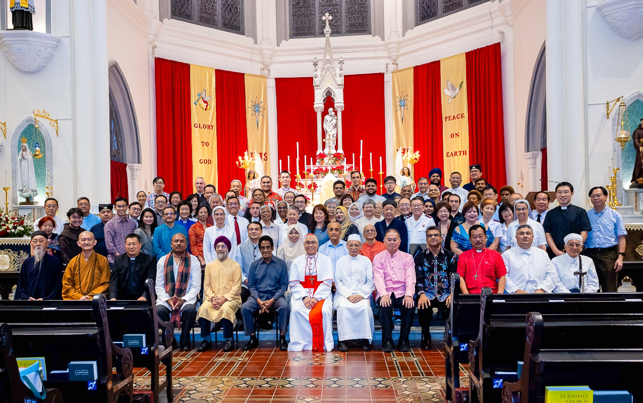 Une rencontre interreligieuse dans l'église Saint-Joseph de Singapour, 27 décembre 2023.