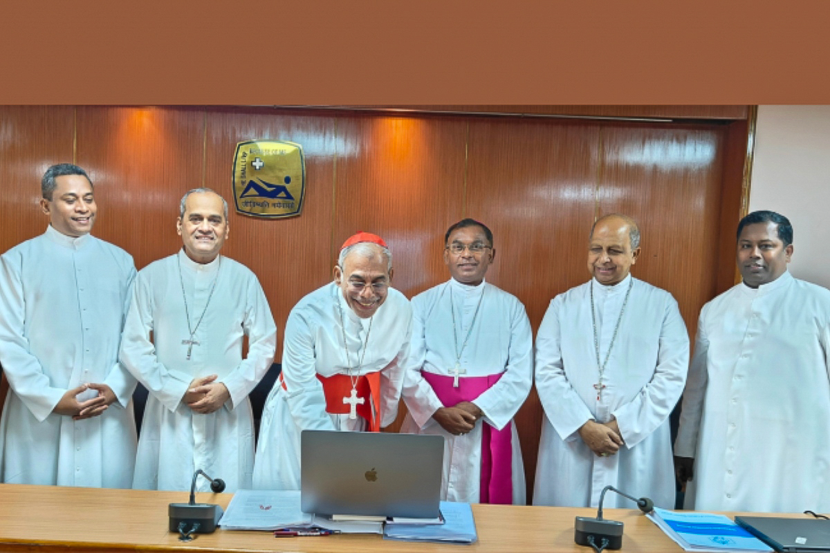 Le cardinal Philippine Neri Ferrao, président de la Conférence épiscopale indienne (CCBI), lors du lancement du nouveau portail sur les migrants, le 27 septembre à Bangalore.