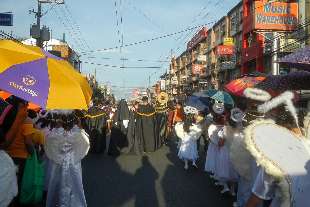 La parade de la Toussaint de la ville de Dagupan, en 2019 dans l'île de Luçon (au nord-ouest de Manille).