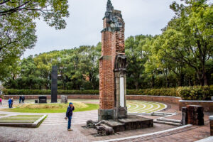 Les ruines de la cathédrale d’Urakami, détruite en 1945 lors du bombardement atomique de Nagasaki.