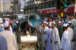 Des étudiants d’une madrassa (école religieuse) manifestent à Dhaka.