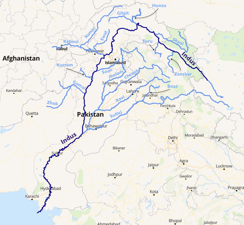 L’Indus, qui serpente sur plus de 3 000 kilomètres, est le plus long fleuve du sous-continent et prend sa source au Tibet.