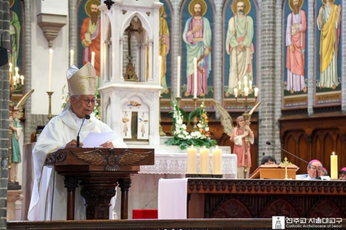 Le cardinal You en juillet 2023 dans la cathédrale de Séoul, à l’occasion du 70e anniversaire de l’armistice de la Guerre de Corée.