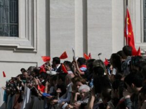 Le site catholique chinois Xinde a publié un article instructif retraçant le développement historique de la traduction chinoise du mot « pape ».