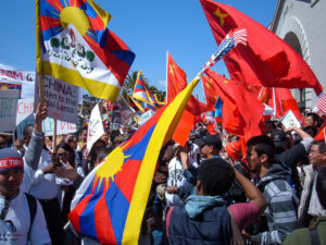 Des manifestants pro-Tibet contre des manifestants pro-Chine, à San Francisco en 2008.
