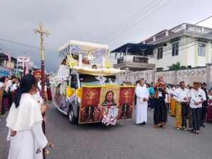 Plusieurs milliers de catholiques de Flores ont célébré la Fête-Dieu les 20 et 21 juin dans le diocèse indonésien de Ruteng.