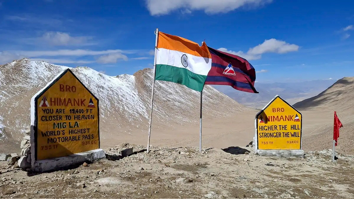 Le Mig La Pass, col routier le plus élevé du monde, inauguré le 2 octobre au Ladakh.
