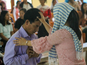 Jeremiah Krong (à droite), membre de la tribu Mishmi dans l’Arunachal Pradesh.