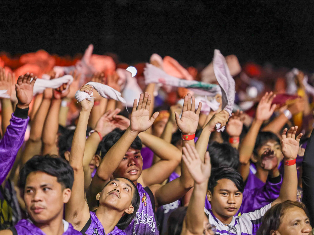 Le vendredi 9 janvier à Manille au début de la « Traslacion », la procession du Nazaréen Noir qui rassemble chaque année plusieurs millions de pèlerins.