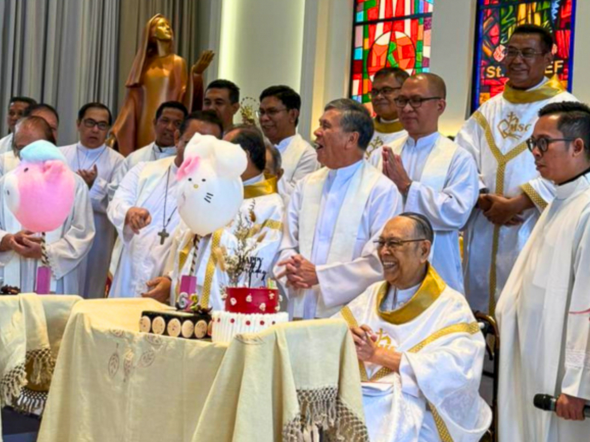 Le père Lambertus Somar, MSC, 94 ans, a fêté ses 62 ans de sacerdoce la semaine dernière. Le prêtre est surnommé le « missionnaire tout-terrain ».