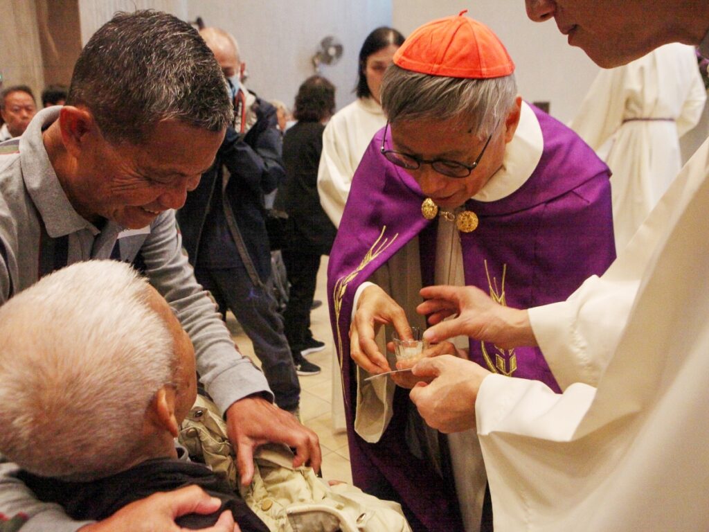 Près de 2 500 catéchumènes recevront le baptême lors des célébrations de Pâques 2026 à Hong-Kong.