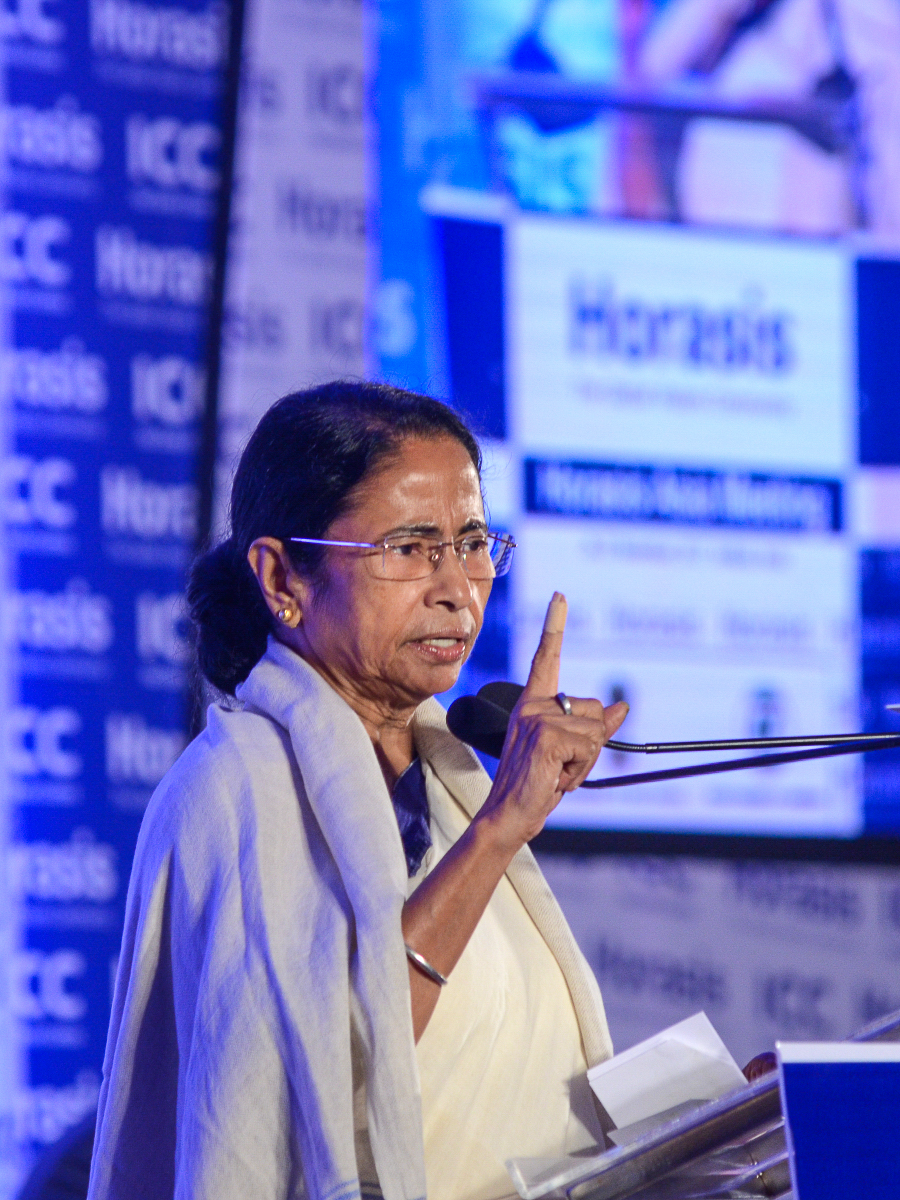 Le Bengale-Occidental, était dirigé depuis quinze ans par Mamata Banerjee, une ancienne institutrice de 71 ans, qui revendiquait la défense de la diversité face à Modi.