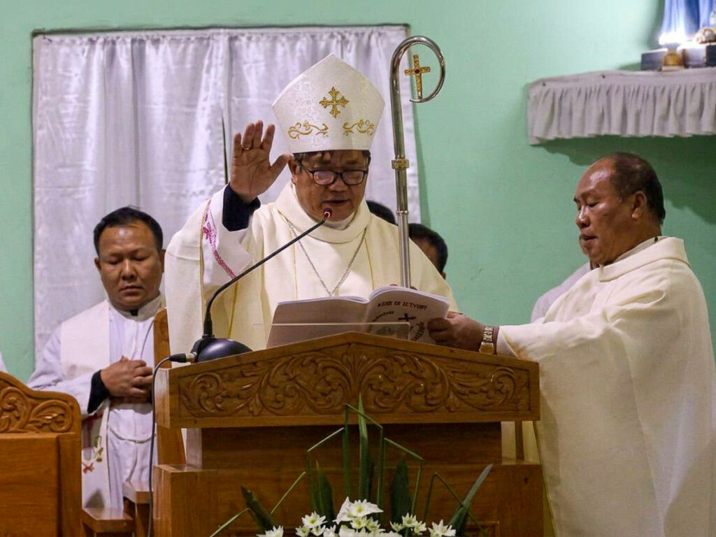 Mgr Ba Shwe, évêque de Loikaw : « Il faut penser avant tout aux personnes, à la nation, et surtout aux plus pauvres. »