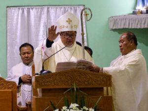 Mgr Ba Shwe, évêque de Loikaw : « Il faut penser avant tout aux personnes, à la nation, et surtout aux plus pauvres. »