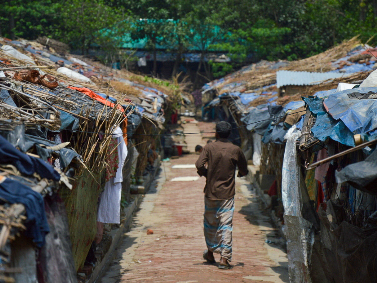 Dans les camps du Bangladesh, l’aide humanitaire s’épuise et les Rohingyas n’entrevoient aucun avenir.