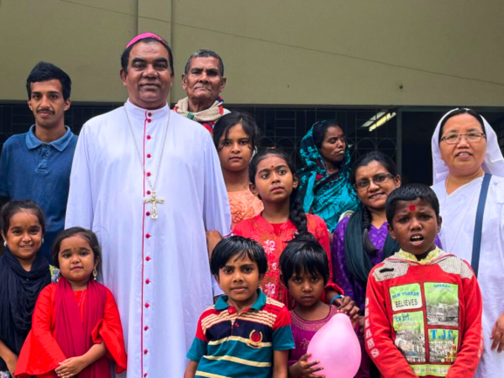 Mgr Rozario : « Nous sommes convaincus de devoir être des bâtisseurs de ponts entre les laïcs, les familles, les jeunes et les femmes. »